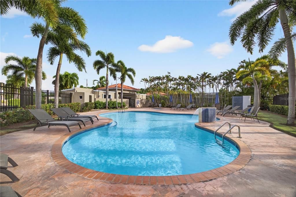 For Sale: $435,000 (4 beds, 2 baths, 1929 Square Feet)