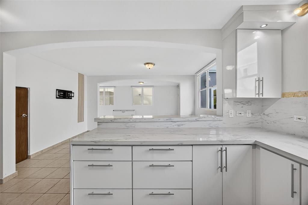 For Sale: $435,000 (4 beds, 2 baths, 1929 Square Feet)