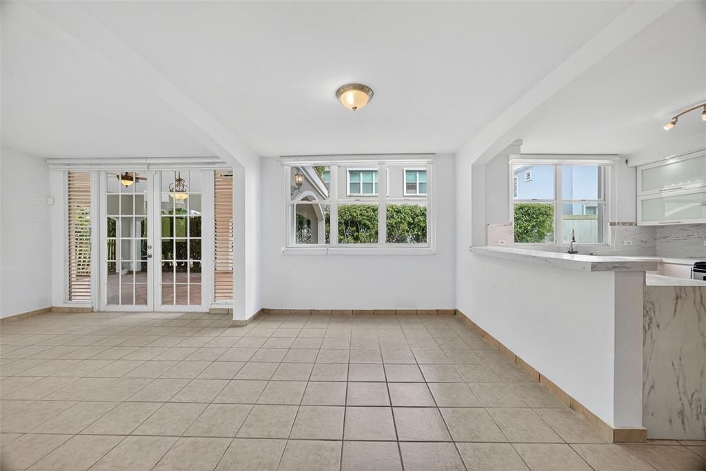 For Sale: $435,000 (4 beds, 2 baths, 1929 Square Feet)