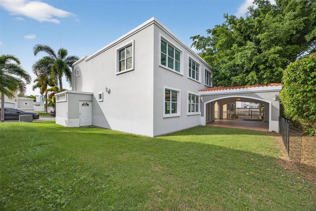 For Sale: $435,000 (4 beds, 2 baths, 1929 Square Feet)