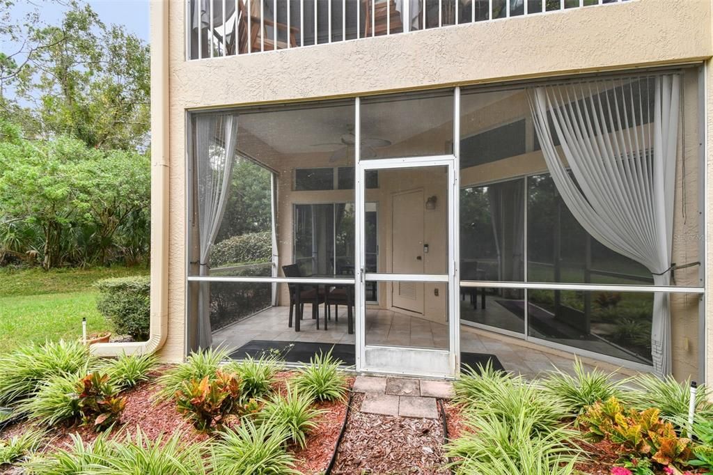 For Sale: $325,000 (2 beds, 2 baths, 1237 Square Feet)