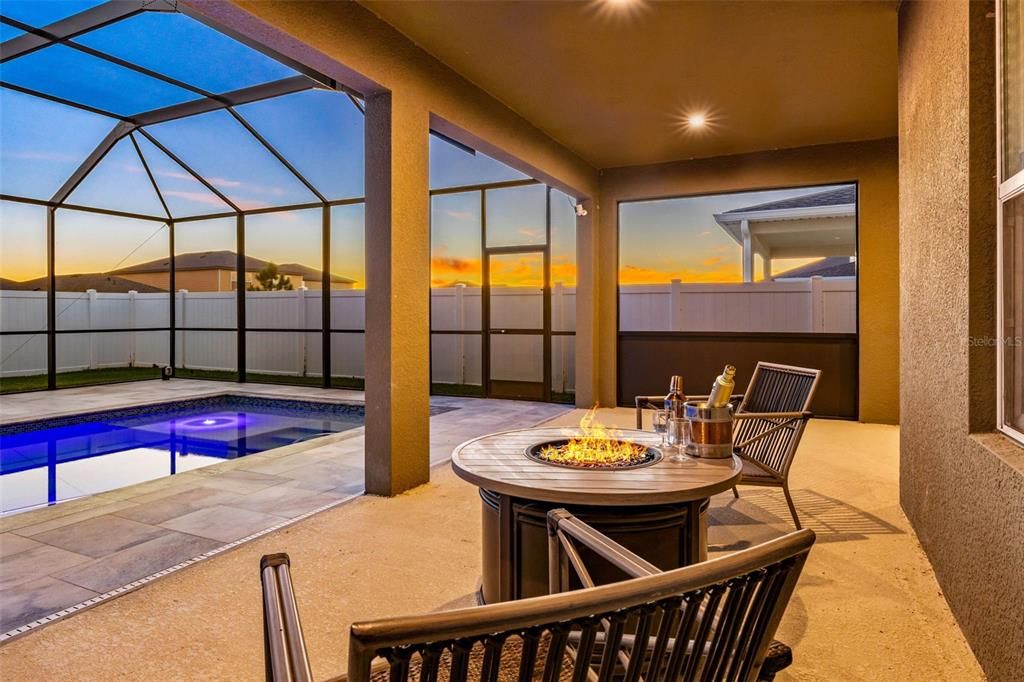 En Venta: $643,000 (5 camas, 4 baños, 3021 Pies cuadrados)