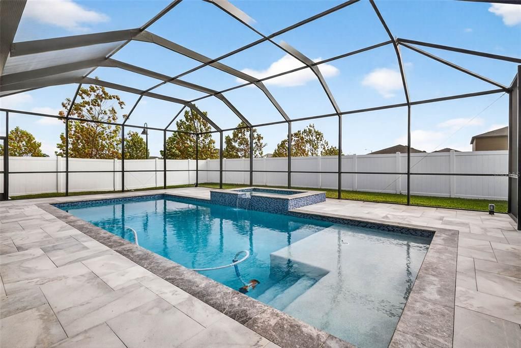 En Venta: $643,000 (5 camas, 4 baños, 3021 Pies cuadrados)