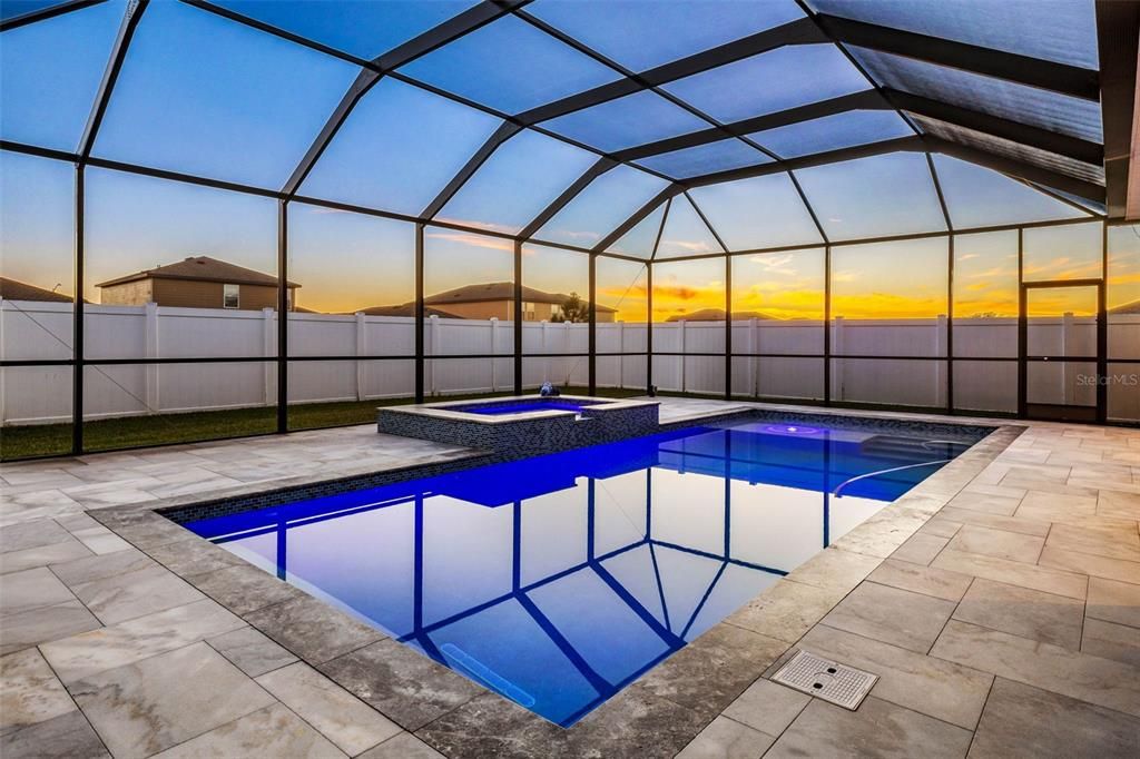 En Venta: $643,000 (5 camas, 4 baños, 3021 Pies cuadrados)