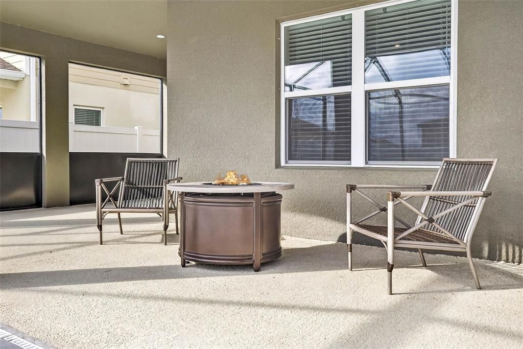 En Venta: $643,000 (5 camas, 4 baños, 3021 Pies cuadrados)