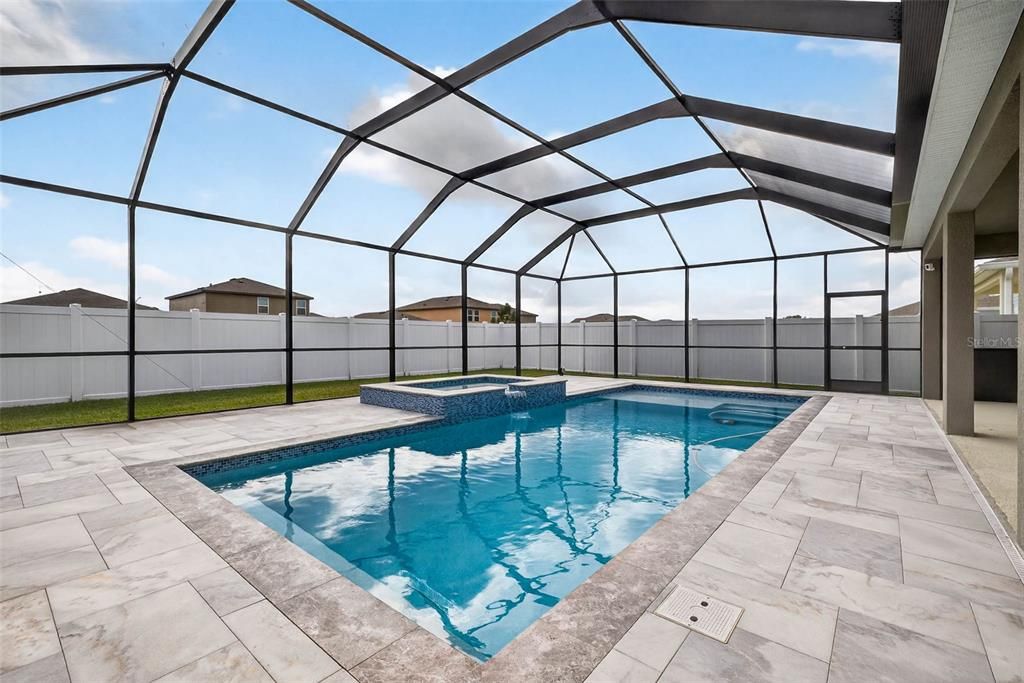 En Venta: $643,000 (5 camas, 4 baños, 3021 Pies cuadrados)