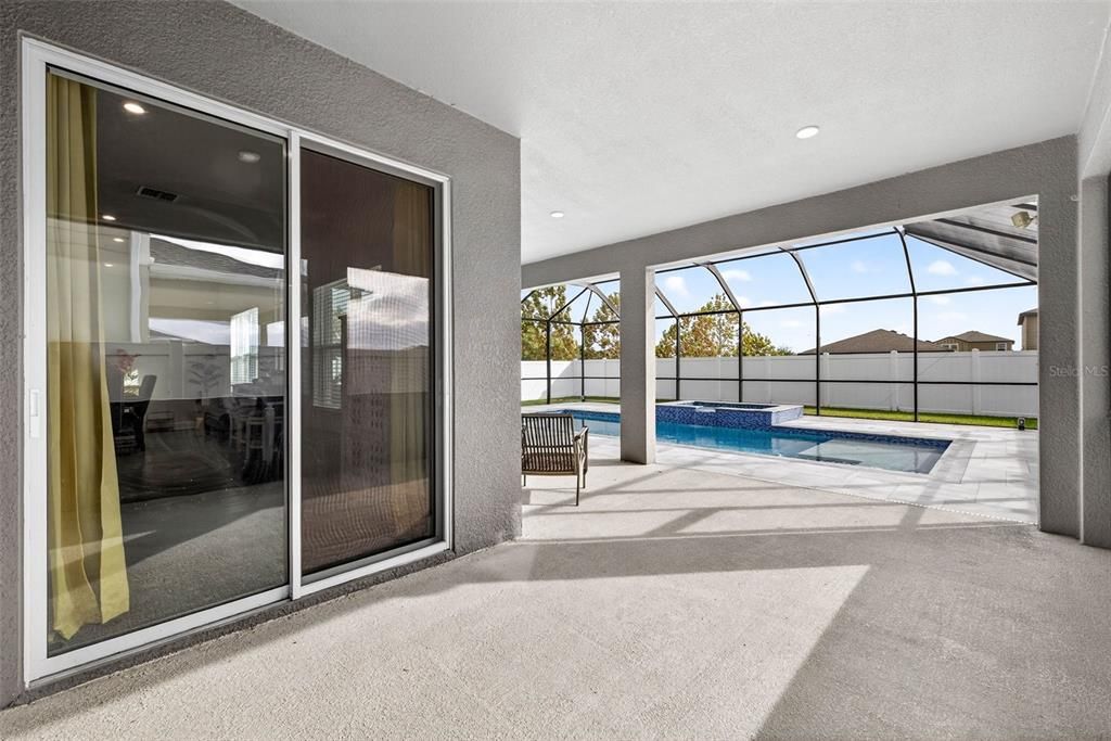 En Venta: $643,000 (5 camas, 4 baños, 3021 Pies cuadrados)