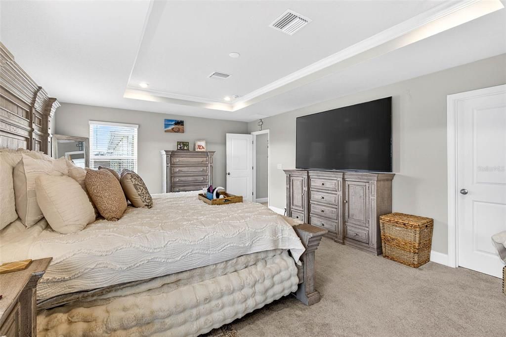 En Venta: $643,000 (5 camas, 4 baños, 3021 Pies cuadrados)