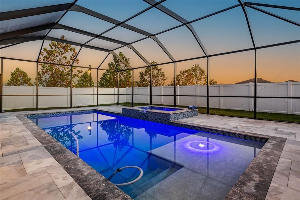 En Venta: $643,000 (5 camas, 4 baños, 3021 Pies cuadrados)