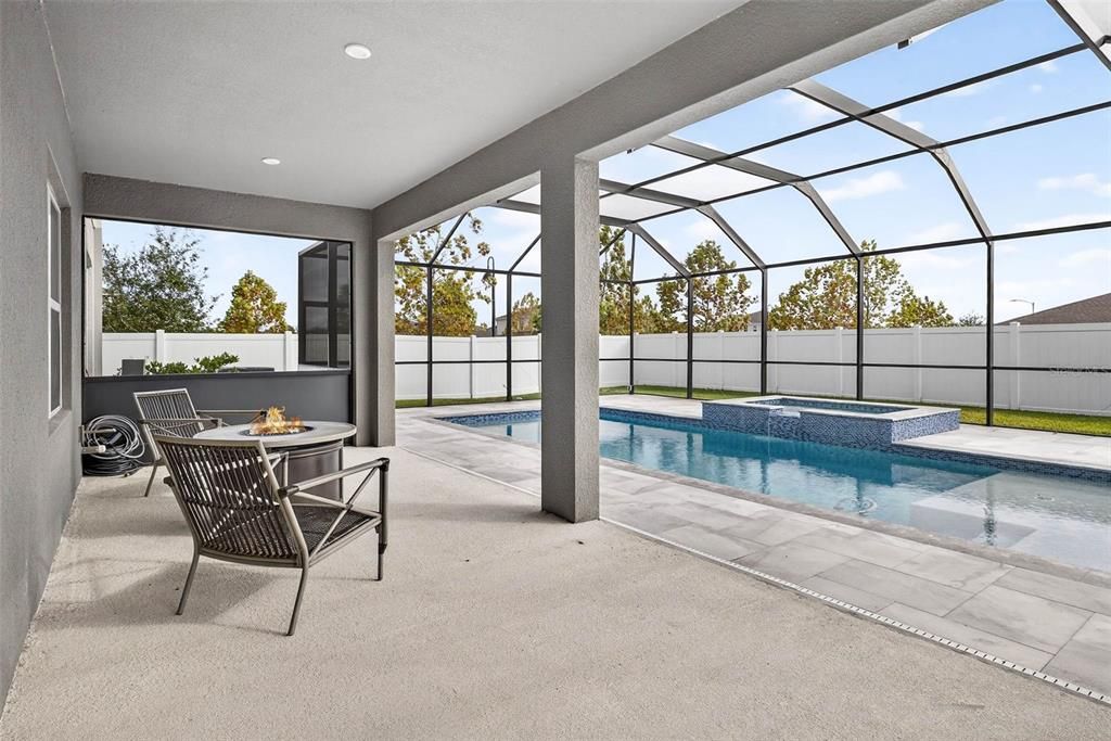 En Venta: $643,000 (5 camas, 4 baños, 3021 Pies cuadrados)