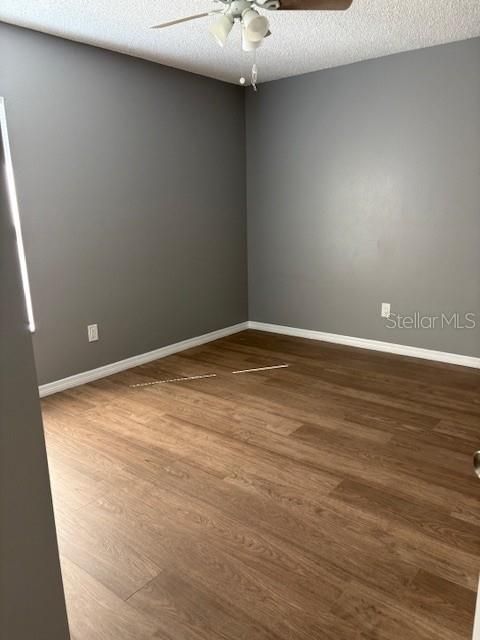 待售: $449,000 (4 贝兹, 2 浴室, 2220 平方英尺)