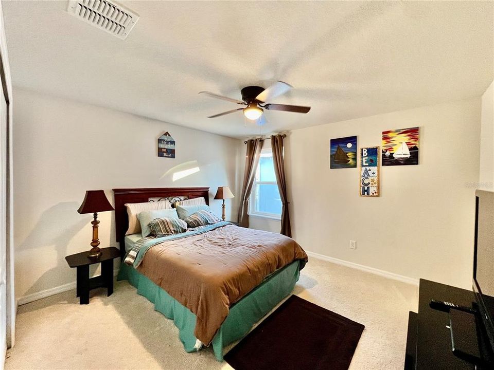 For Rent: $3,200 (5 beds, 3 baths, 3467 Square Feet)