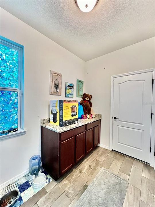 For Rent: $3,200 (5 beds, 3 baths, 3467 Square Feet)