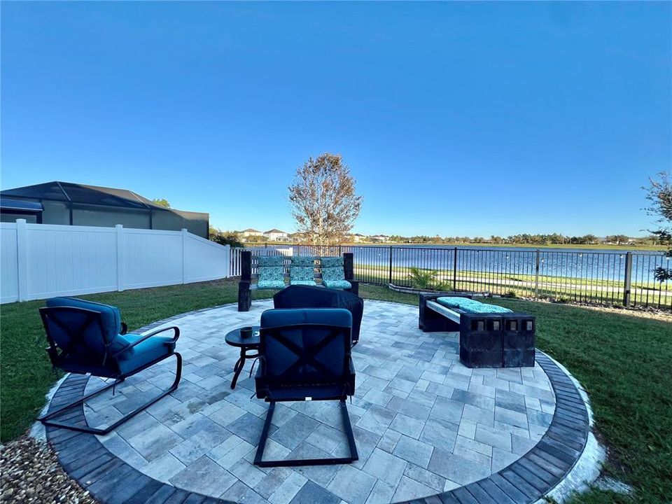 For Rent: $3,200 (5 beds, 3 baths, 3467 Square Feet)