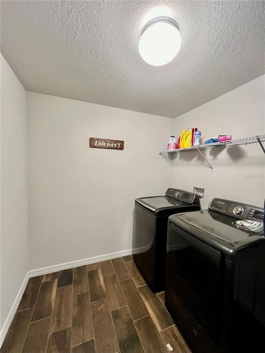 For Rent: $3,200 (5 beds, 3 baths, 3467 Square Feet)