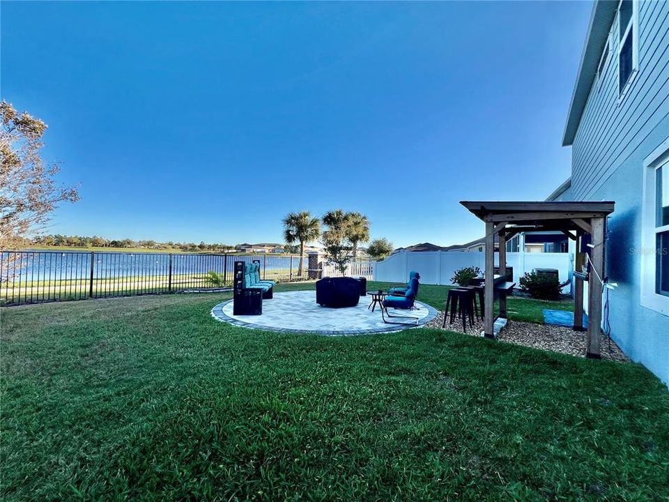 For Rent: $3,200 (5 beds, 3 baths, 3467 Square Feet)