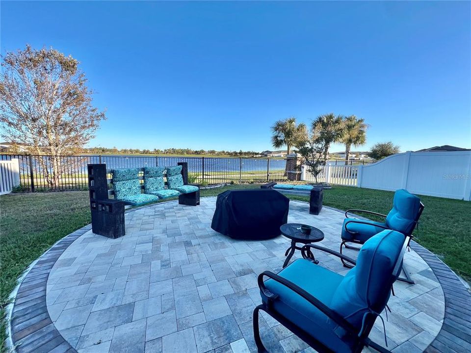 For Rent: $3,200 (5 beds, 3 baths, 3467 Square Feet)