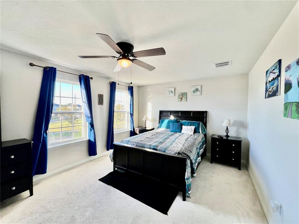 For Rent: $3,200 (5 beds, 3 baths, 3467 Square Feet)