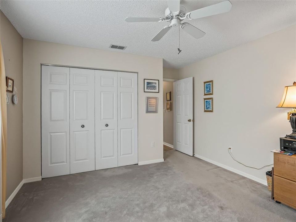 待售: $400,000 (3 贝兹, 2 浴室, 2349 平方英尺)