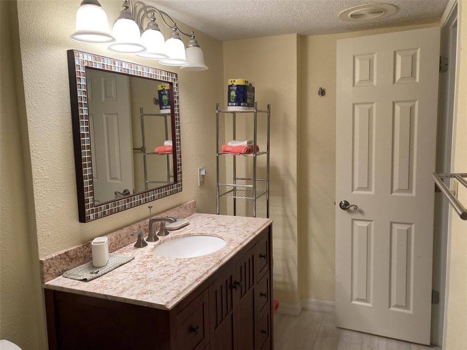 For Rent: $2,800 (2 beds, 2 baths, 1178 Square Feet)