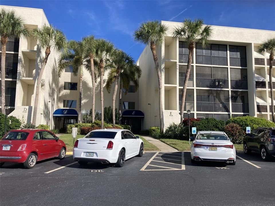 For Rent: $2,800 (2 beds, 2 baths, 1178 Square Feet)