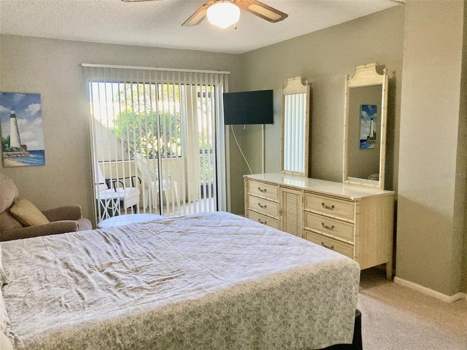 For Rent: $2,800 (2 beds, 2 baths, 1178 Square Feet)