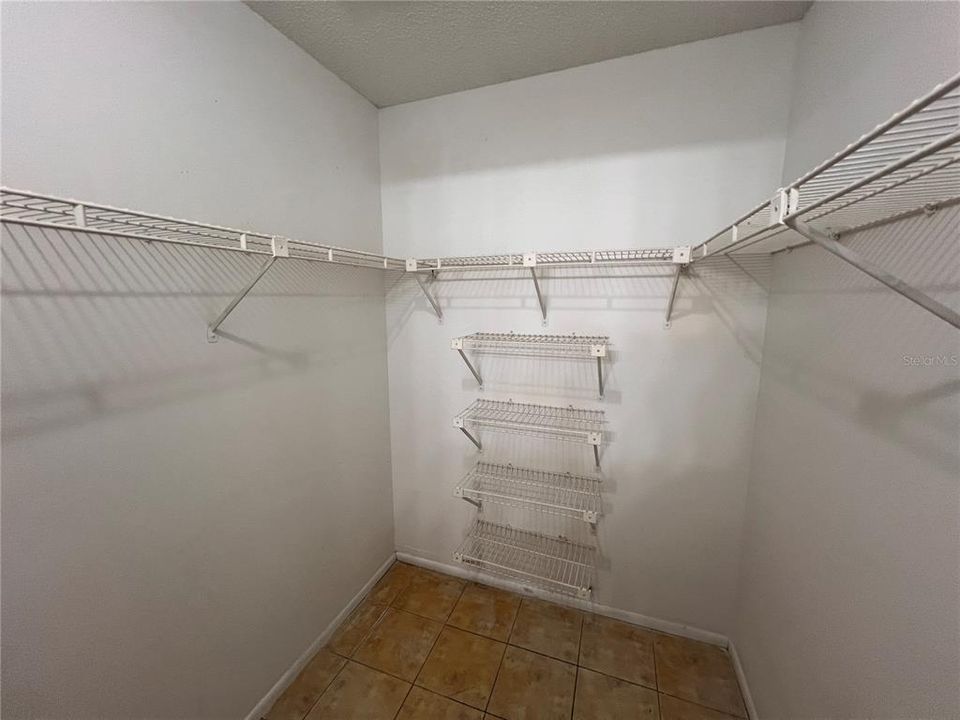 For Sale: $239,900 (3 beds, 2 baths, 1230 Square Feet)