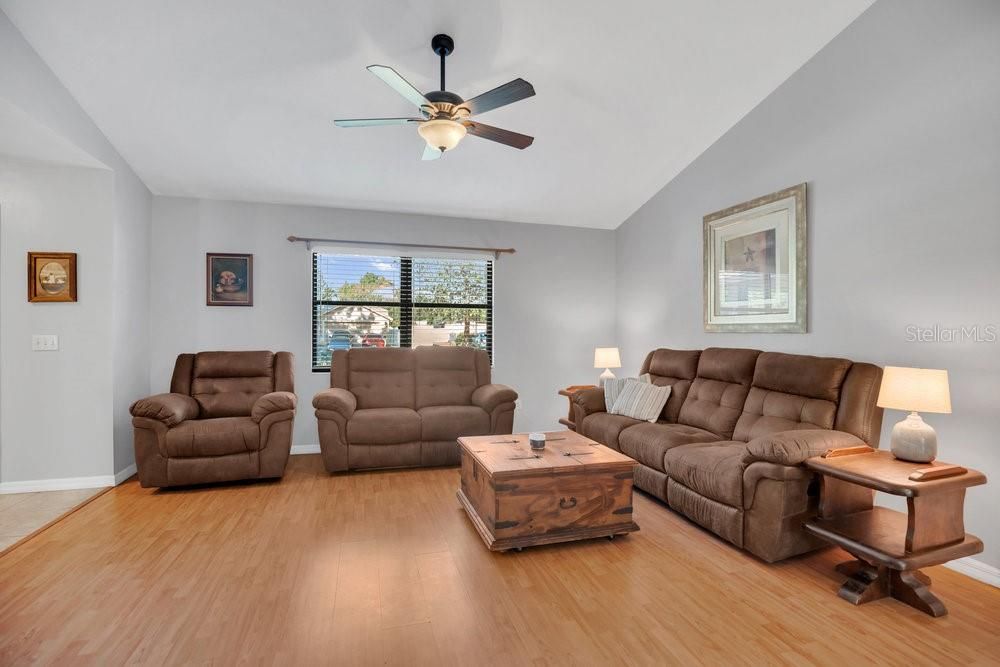 For Sale: $419,900 (3 beds, 2 baths, 1940 Square Feet)
