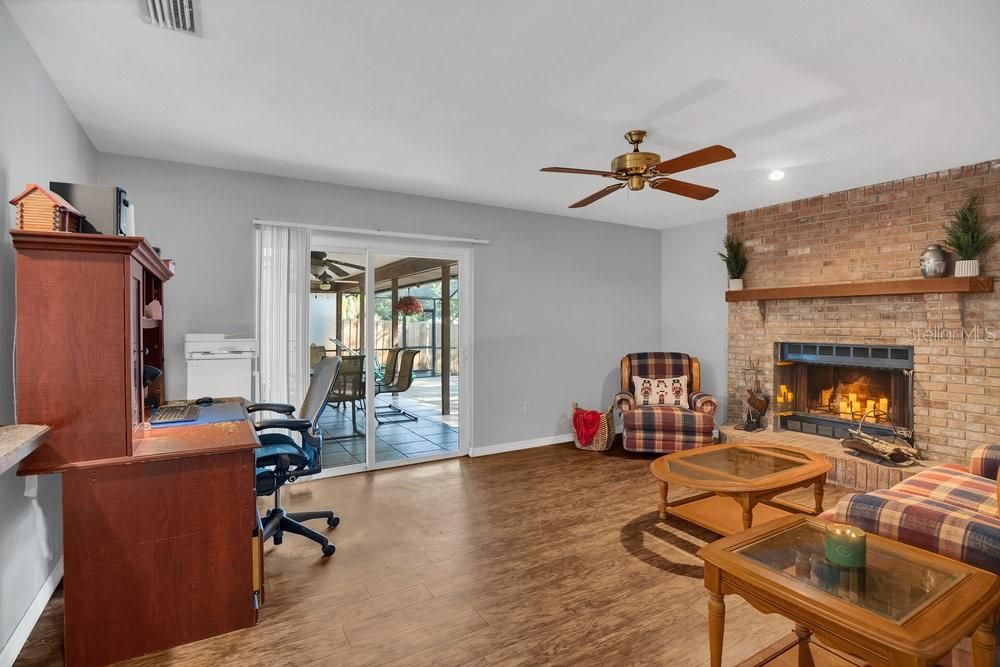 For Sale: $419,900 (3 beds, 2 baths, 1940 Square Feet)