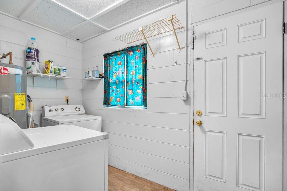 En Venta: $275,900 (3 camas, 1 baños, 1129 Pies cuadrados)