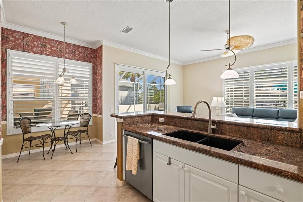 На продажу: $962,000 (3 спален, 2 ванн, 2055 Квадратных фут)