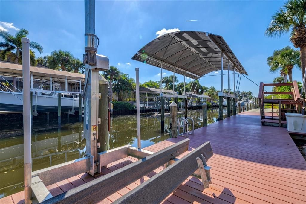 На продажу: $962,000 (3 спален, 2 ванн, 2055 Квадратных фут)