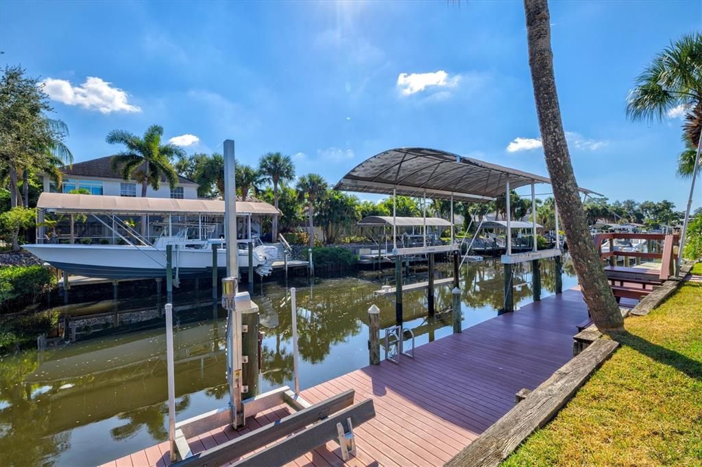 На продажу: $962,000 (3 спален, 2 ванн, 2055 Квадратных фут)