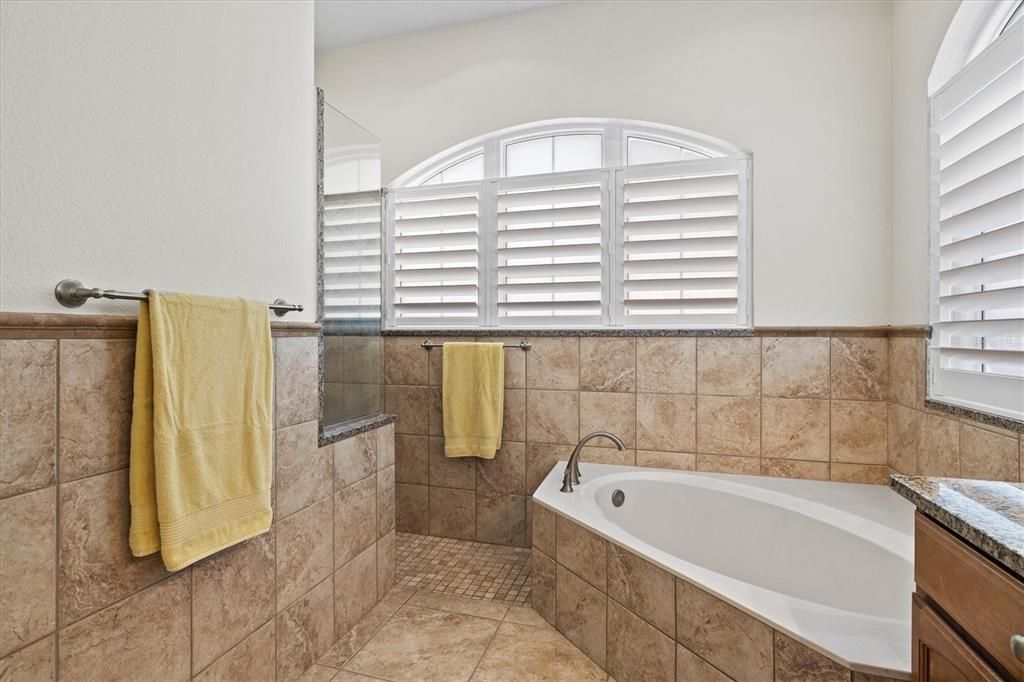 На продажу: $962,000 (3 спален, 2 ванн, 2055 Квадратных фут)