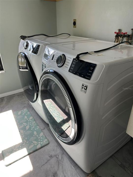 待售: $189,000 (2 贝兹, 2 浴室, 1194 平方英尺)