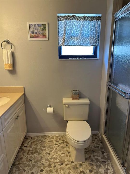 待售: $189,000 (2 贝兹, 2 浴室, 1194 平方英尺)