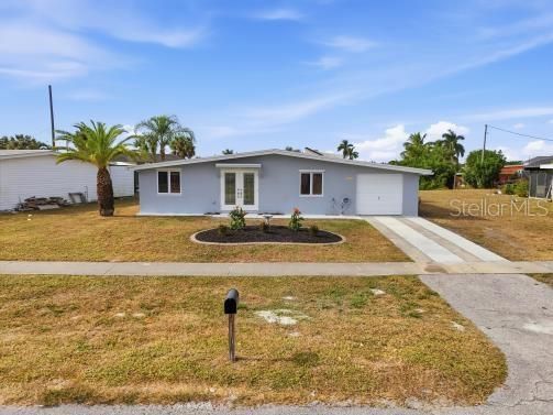 For Sale: $379,900 (3 beds, 2 baths, 1048 Square Feet)