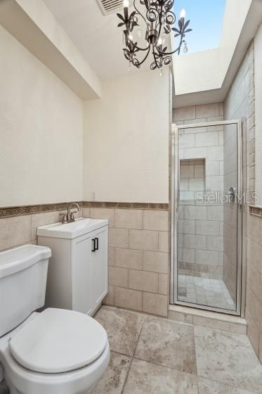 For Sale: $379,900 (3 beds, 2 baths, 1048 Square Feet)