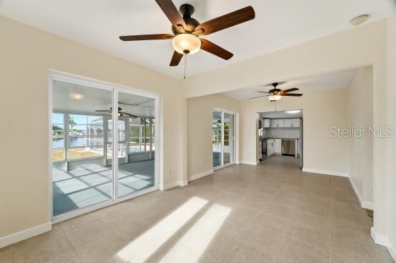 For Sale: $379,900 (3 beds, 2 baths, 1048 Square Feet)