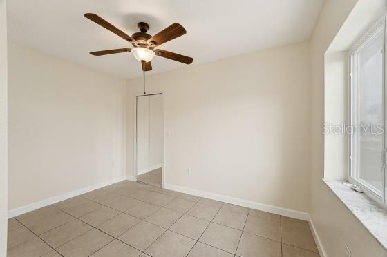 For Sale: $379,900 (3 beds, 2 baths, 1048 Square Feet)