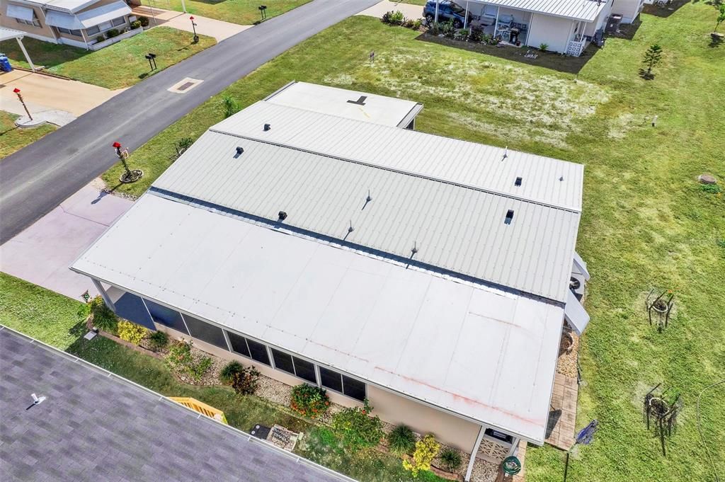 На продажу: $129,000 (2 спален, 2 ванн, 1100 Квадратных фут)