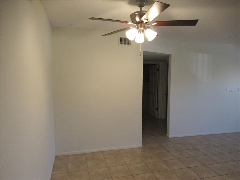 For Sale: $265,000 (2 beds, 2 baths, 1400 Square Feet)