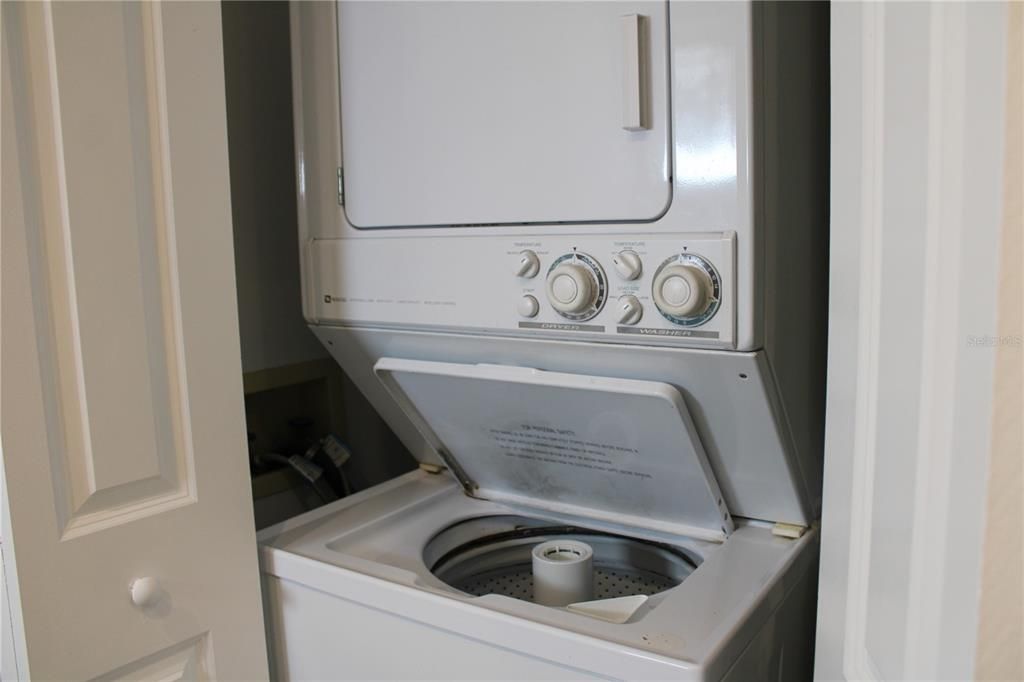 En Renta: $1,900 (2 camas, 2 baños, 1099 Pies cuadrados)