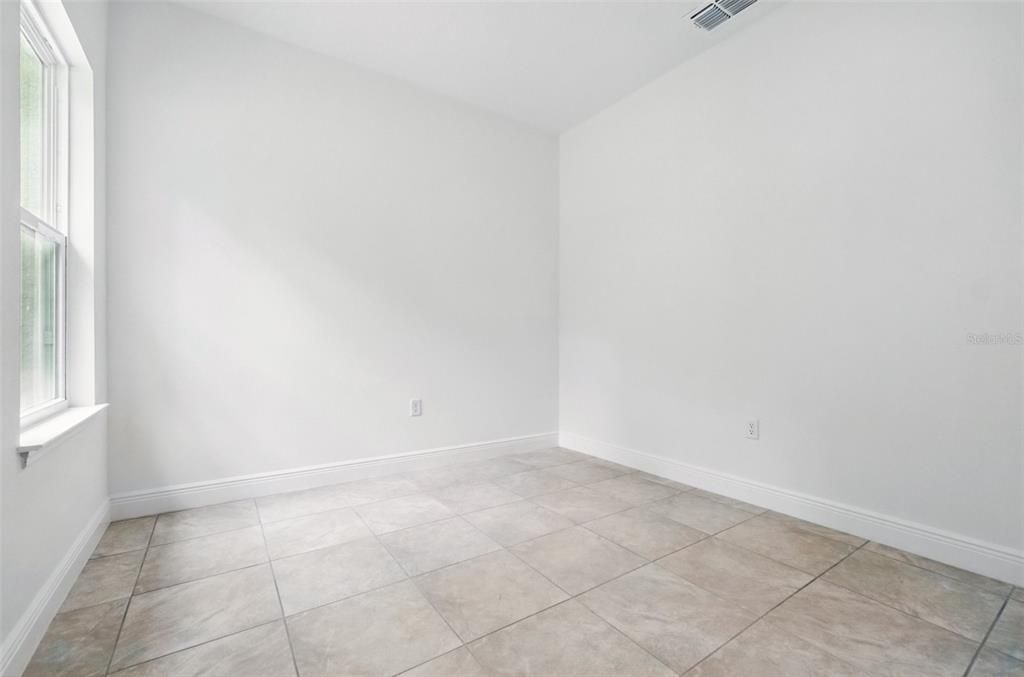 For Sale: $259,000 (4 beds, 2 baths, 1580 Square Feet)