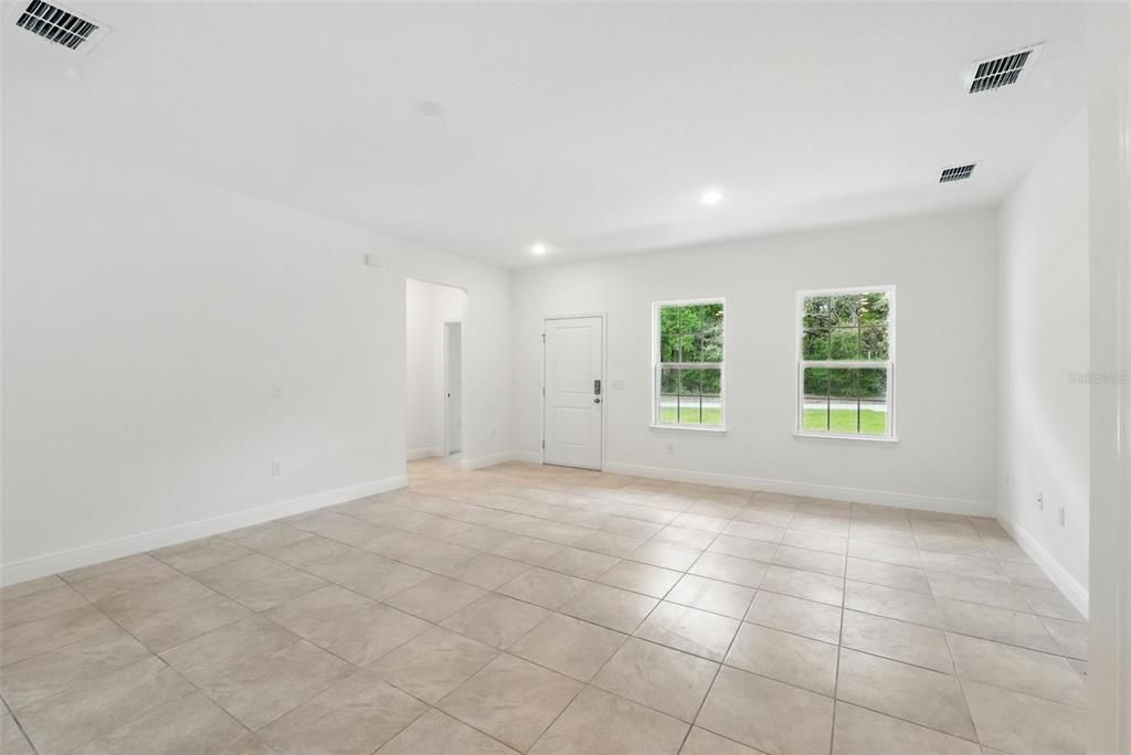 For Sale: $259,000 (4 beds, 2 baths, 1580 Square Feet)