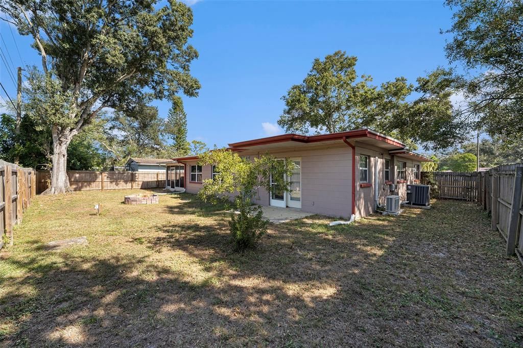 For Sale: $410,000 (3 beds, 2 baths, 1696 Square Feet)