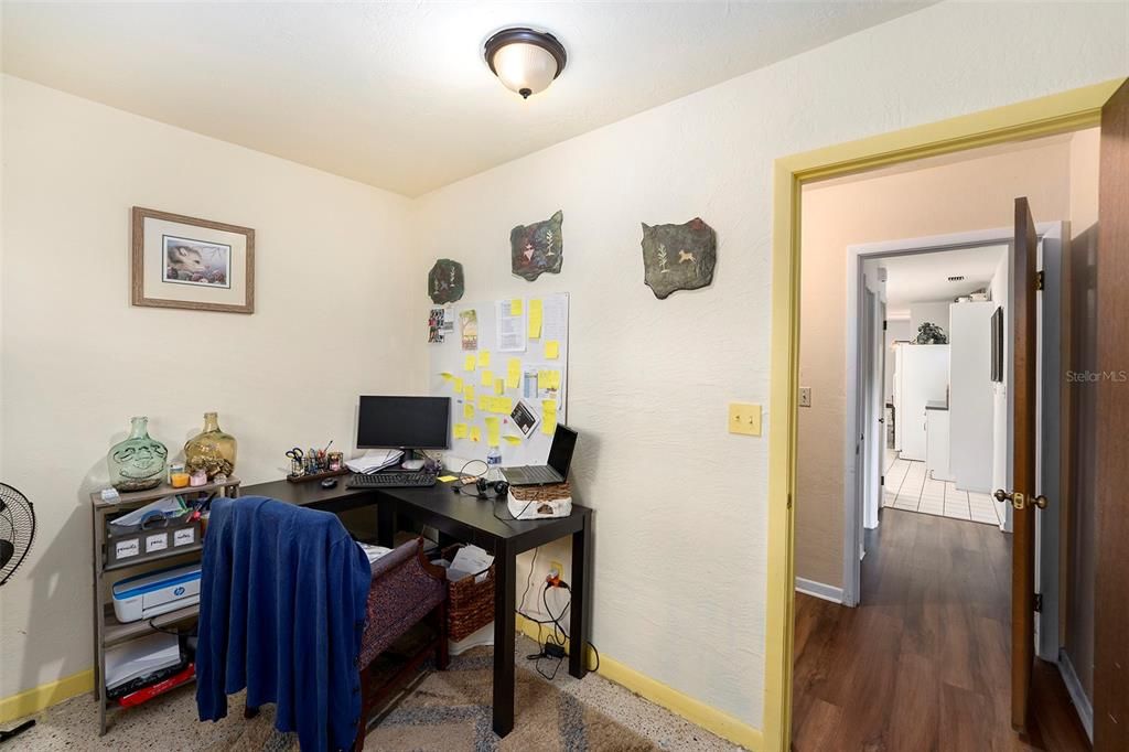 For Sale: $410,000 (3 beds, 2 baths, 1696 Square Feet)