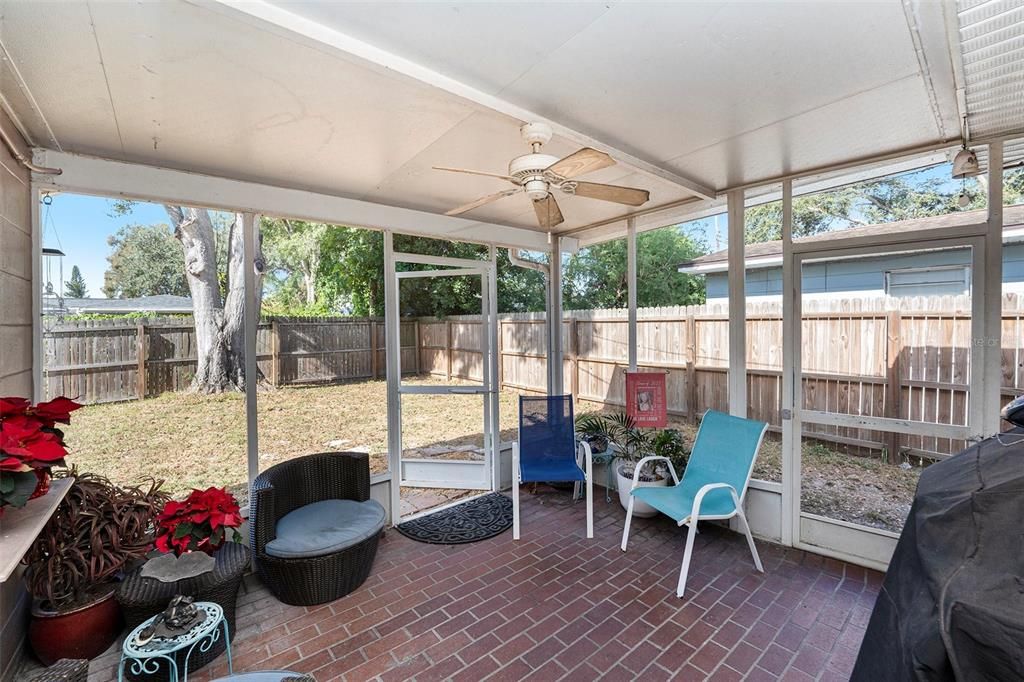 For Sale: $410,000 (3 beds, 2 baths, 1696 Square Feet)