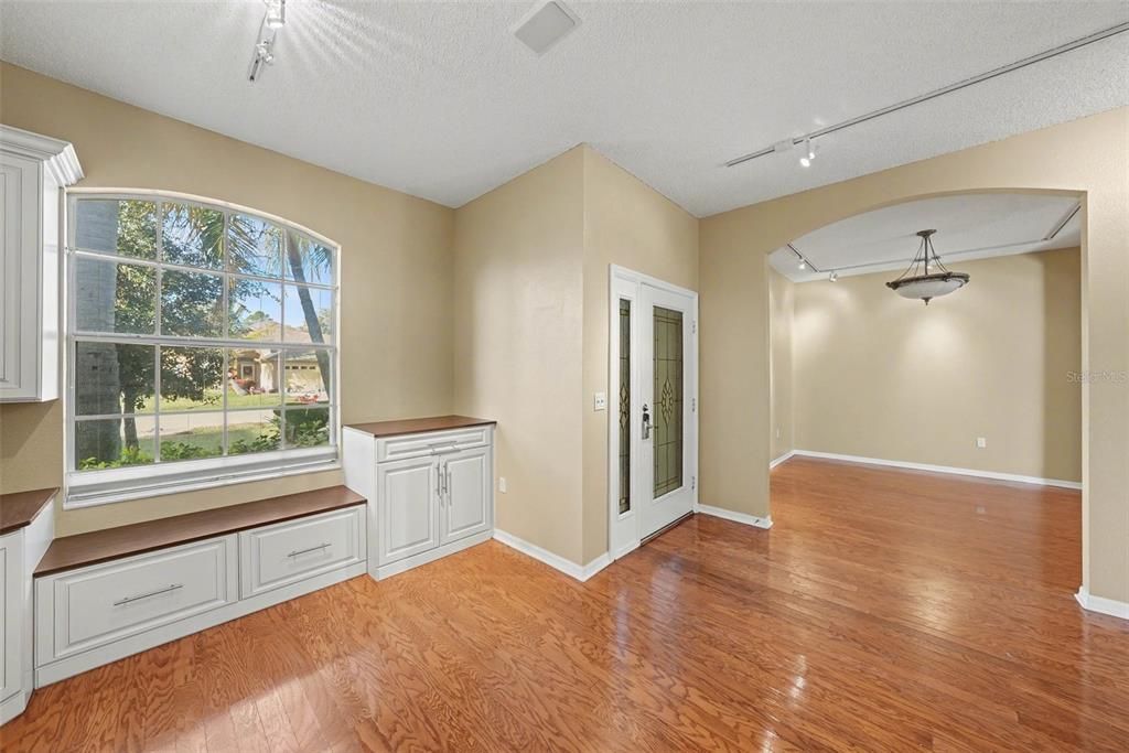 待售: $463,000 (3 贝兹, 2 浴室, 1953 平方英尺)