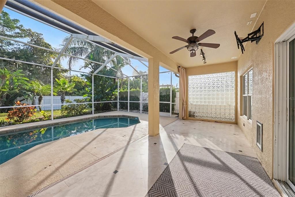 待售: $463,000 (3 贝兹, 2 浴室, 1953 平方英尺)